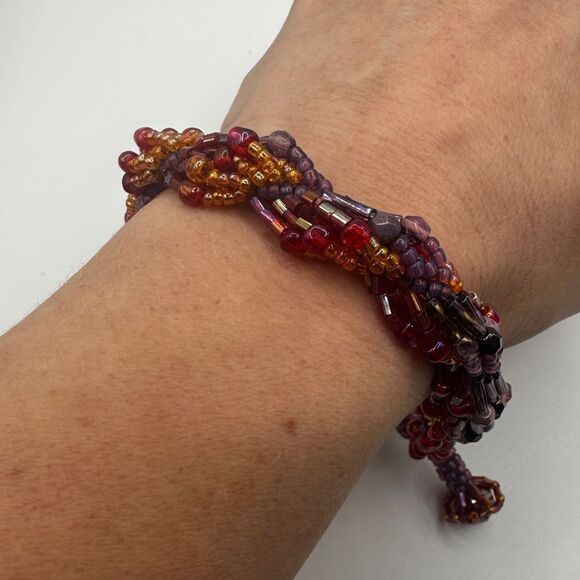 Gorgeous ALL glass seed bead bracelet with handmade toggle! - Picture 7 of 9